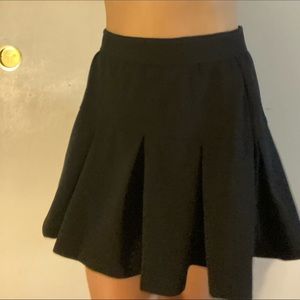 Black pleaded school girl skirt